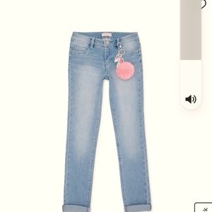 Squeeze Skinny Jeans